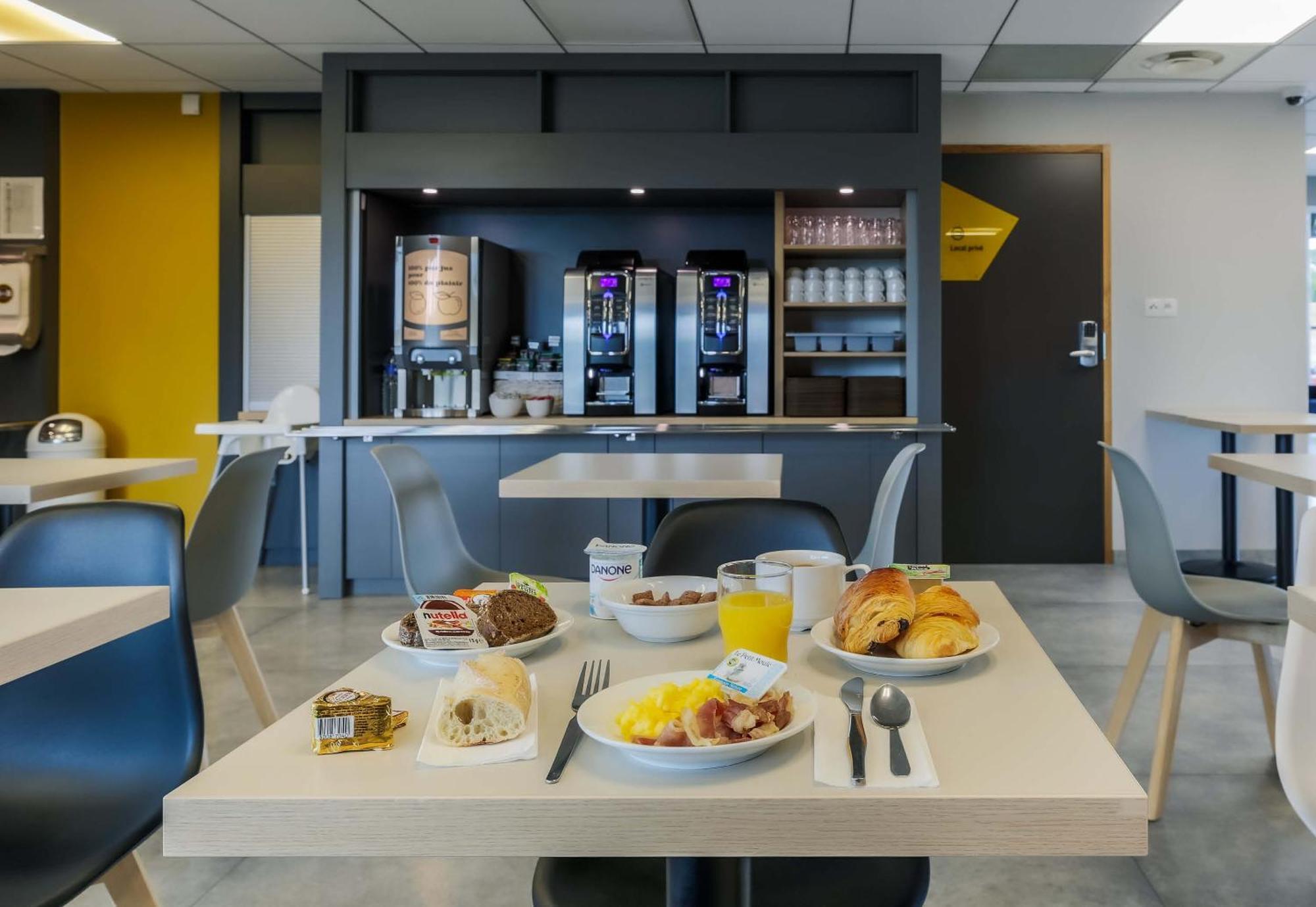B&B Hotel Longwy Porte Du Luxembourg Buitenkant foto